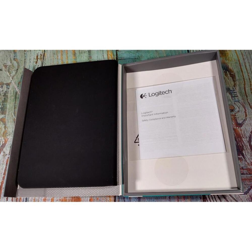 Logitech Folio Mini Case for iPad Mini - Picture 4 of 10